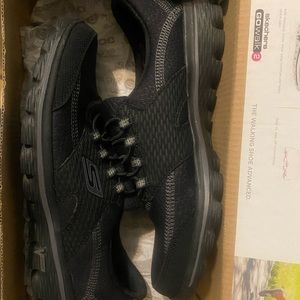 NEW w/box Skechers Go walk shoes